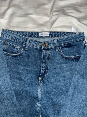 Zara Slim Straight Jeans in Medium Blue